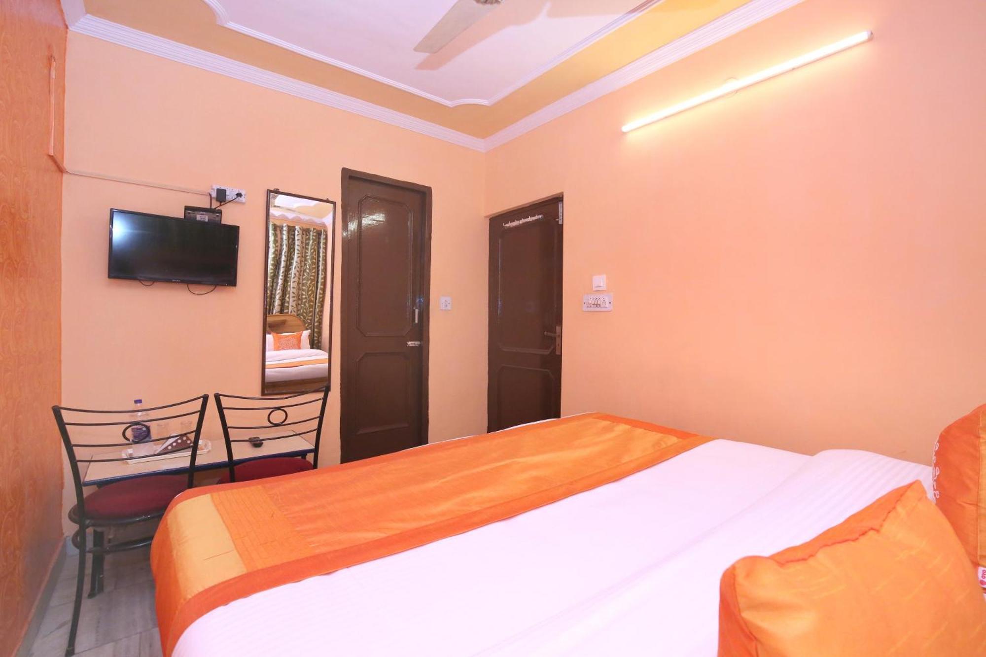 Super Hotel O Rajesh Palace Chandīgarh Exterior foto